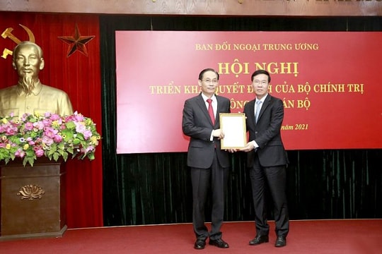 Bộ Chính trị bổ nhiệm đồng chí Lê Hoài Trung giữ chức Trưởng Ban Đối ngoại Trung ương