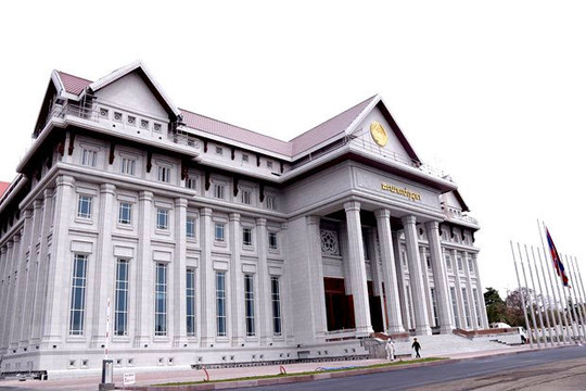 Việt Nam bàn giao công trình Nhà Quốc hội phục vụ Kỳ họp thứ nhất Quốc hội Lào
