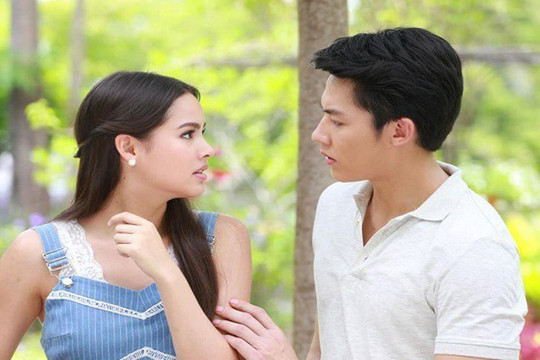 Vợ vừa cởi bỏ chiếc áo khoác liền khiến cả họ nhà tôi tái mặt, mọi người cứng họng không nói được lời nào