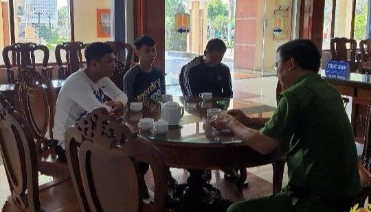 Thêm 3 đối tượng trong vụ giết người tại quán karaoke XO ra đầu thú