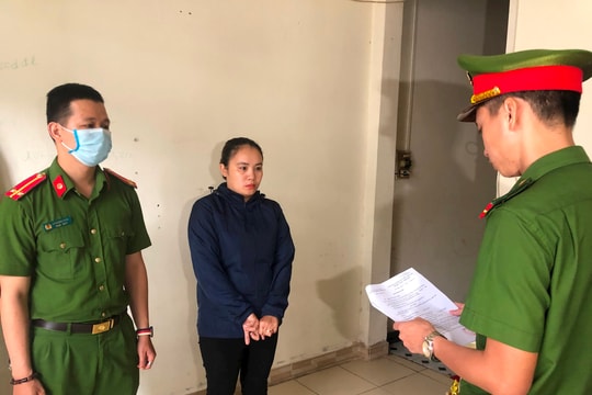 Khởi tố cửa hàng trưởng tham ô tài sản