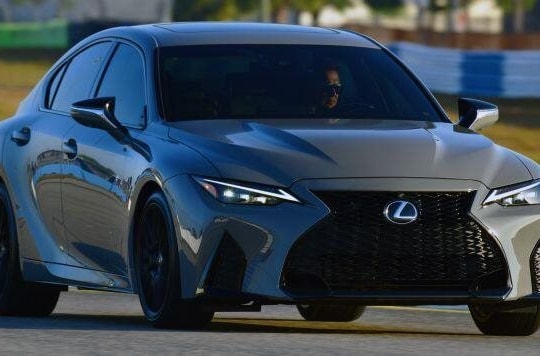 Lexus ra mắt IS 500 F Sport 2022 phiên bản giới hạn