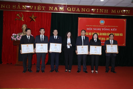Đoàn Hội thẩm TAND tỉnh Thanh Hóa tổng kết nhiệm kỳ 2016 - 2021
