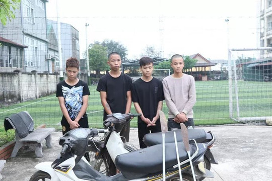 Bắt nhóm đối tượng dùng dao khống chế các chủ trại gà để cướp tài sản