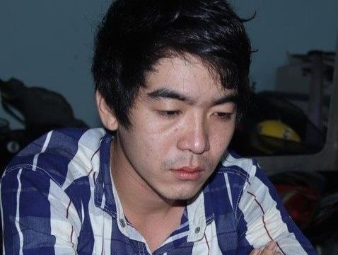 Vào tiệm thuốc tây cướp tài sản để lấy tiền chơi game và mua ma túy