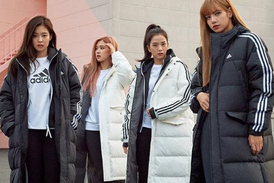 Toàn bộ ảnh của Lisa trên tạp chí lớn bất ngờ "bốc hơi" trên Weibo
