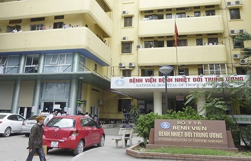 Hải Phòng: Đưa 2 bệnh nhân Covid-19 lên Bệnh viện Bệnh nhiệt đới Trung ương điều trị