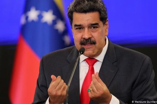 Venezuela dùng dầu mỏ để đổi lấy vaccine ngừa COVID-19
