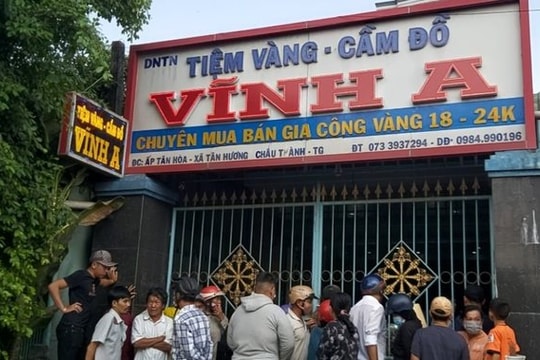 Bắt người đàn ông nghi cướp tiệm vàng