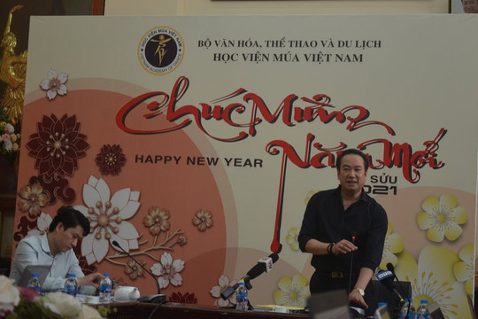 Học viện Múa Việt Nam nói gì về việc 325 học sinh học xong mà “không có bằng”