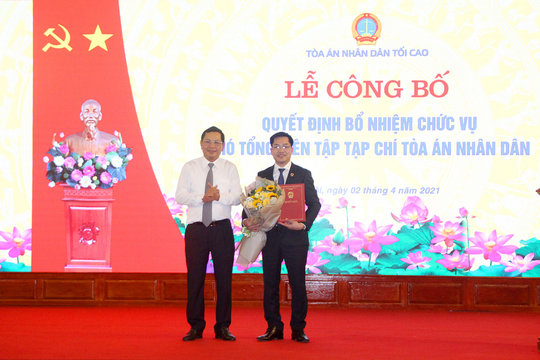Trao Quyết định bổ nhiệm Phó Tổng biên tập Tạp chí TAND