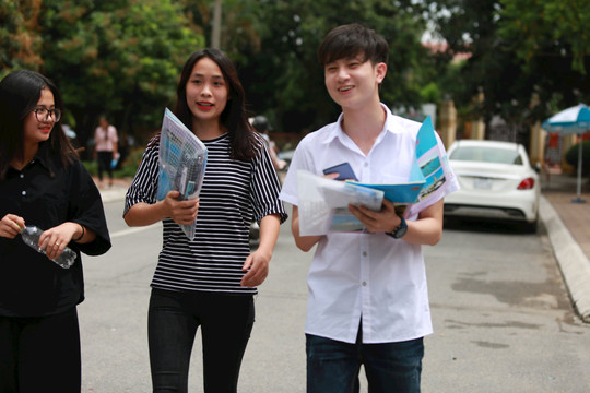 Từ 10/5 học sinh TP. HCM tạm dừng đến trường