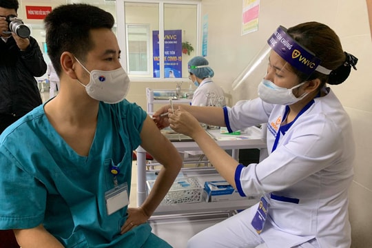 Thêm 6 người nhập cảnh mắc Covid-19