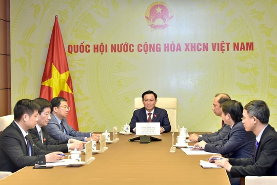 Quốc hội 2 nước Lào và Campuchia chúc mừng Chủ tịch Quốc hội Vương Đình Huệ