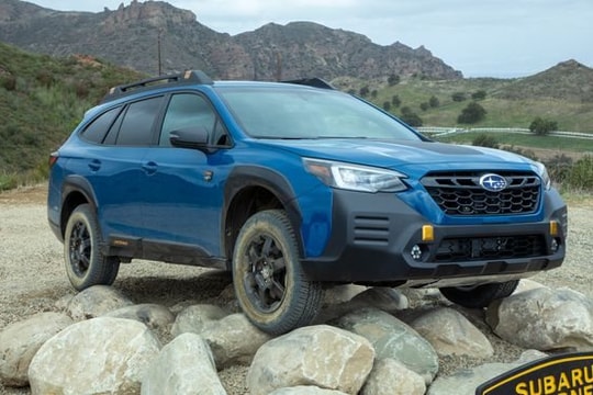 Subaru Outback Wilderness được 'đôn' gầm cao như xe SUV