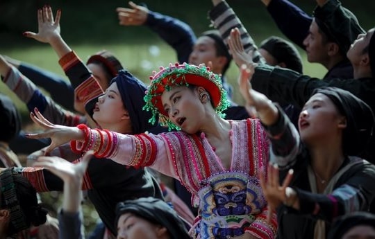 Nữ ca sĩ đầu tiên của Vpop có MV đạt 1 triệu lượt like trên YouTube