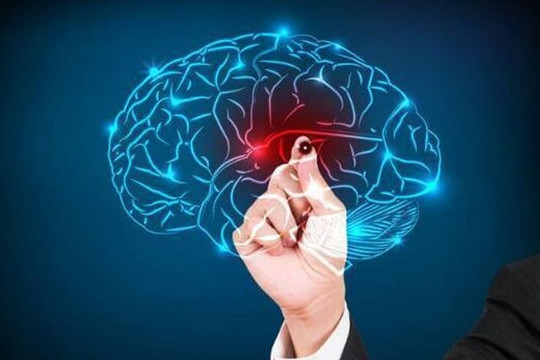 Nếu có 3 biểu hiện này trên đôi bàn tay, cảnh báo sức khỏe kém, bạn cần đi khám ngay