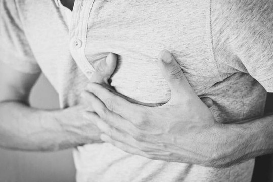 Tạp chí của Hiệp hội Tim mạch Hoa Kỳ: Làm việc 55 giờ một tuần dẫn đến nguy cơ đau tim lần thứ hai tăng gấp hai lần