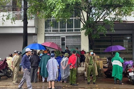Hai vợ chồng tử vong trong căn nhà khóa trái cửa