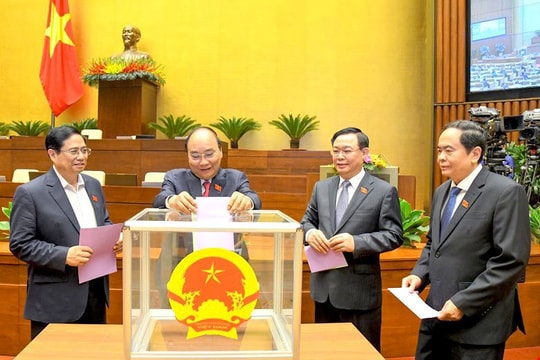 Quốc hội bầu một số Phó Thủ tướng Chính phủ, Phó Chủ tịch và Ủy viên HĐBCQG