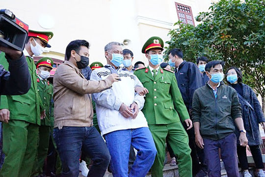 Sáng nay (8/4), xét xử đường dây xăng giả của 'đại gia' Trịnh Sướng