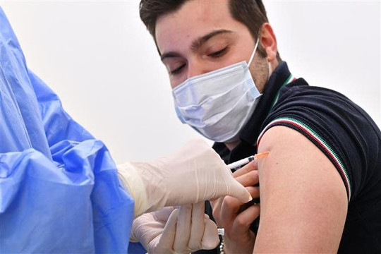 Tin vắn thế giới sáng 10/4: Người chết không giảm, Italy bị nghi tiêm vaccine COVID-19 nhầm đối tượng