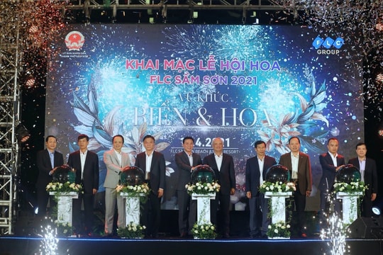 Đêm nghệ thuật khai mạc lễ hội hoa FLC Sầm Sơn thu hút hàng vạn du khách