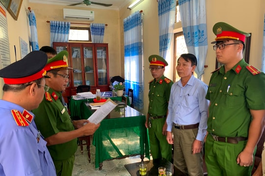 Khởi tố, bắt tạm giam nguyên Chủ tịch xã tham ô tài sản
