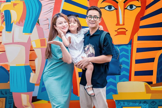 Bà xã 'Cô Đẩu thử việc' Đỗ Duy Nam mang bầu lần hai, nhan sắc khi bụng 'vượt mặt' gây chú ý