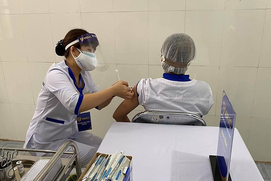 Sáng 19/4, thêm 1 ca mắc mới COVID-19 và gần 80.000 người Việt đã vắc xin phòng dịch