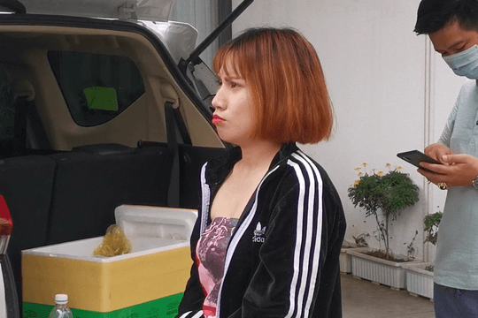 Cô gái trộn cần sa vào trà sữa để bán