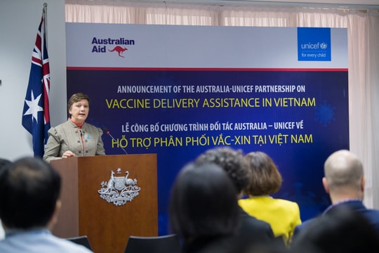 Australia và UNICEF hỗ trợ Việt Nam hơn 240 tỷ đồng để tiêm vaccine COVID-19