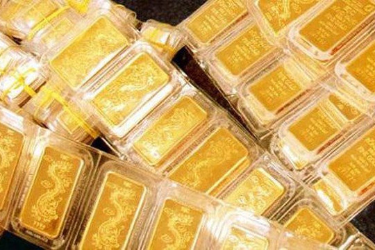 Ngày 20/4, giá vàng trong nước giảm nhẹ nhưng vẫn ở mức cao