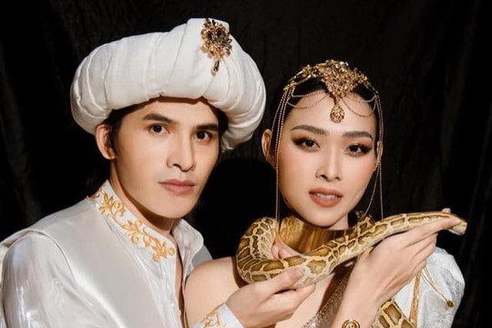 Diệp Bảo Ngọc cùng ca sĩ Quốc Thiên mang "trăn" lên sân khấu