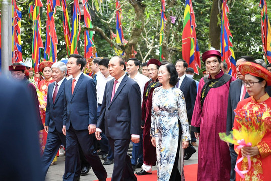 Lãnh đạo Đảng, Nhà nước dâng hương tưởng niệm các Vua Hùng