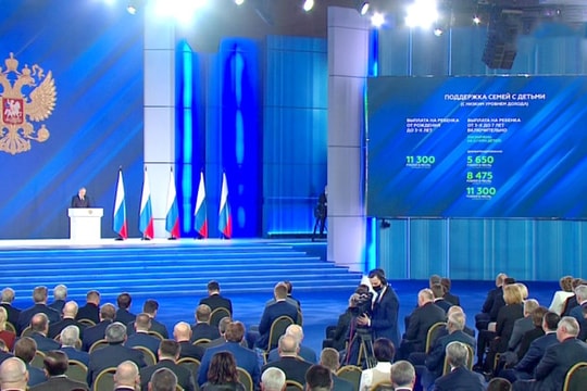 Tổng thống Putin: Nga sẽ miễn dịch cộng đồng với COVID-19 vào mùa Thu năm nay