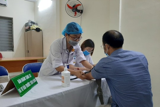Thanh Hóa: Tiêm vaccine Covid-19 cho các y, bác sỹ 
