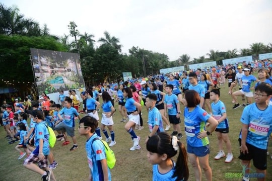 Những chân chạy nhí ở Ecopark Marathon 2021
