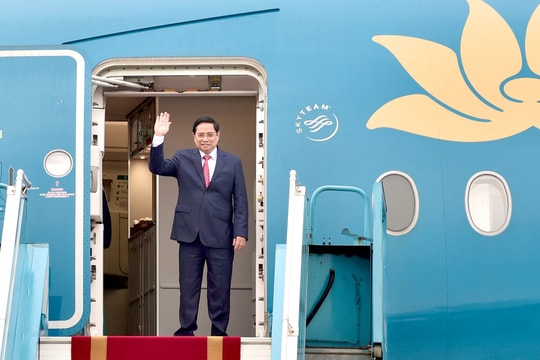 Thủ tướng Phạm Minh Chính lên đường tham dự Hội nghị các Nhà Lãnh đạo ASEAN