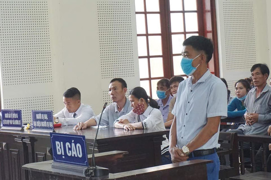 Tình làng nghĩa xóm tan vỡ vì cống thoát nước