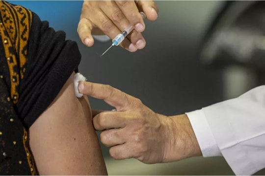 Thủ đô Ấn Độ quyết định tiêm miễn phí vaccine ngừa COVID-19