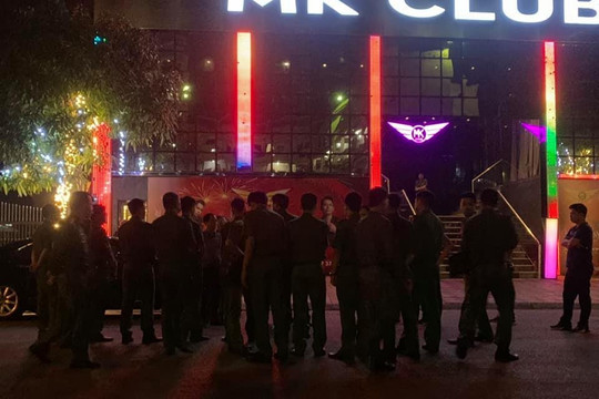 Đột kích quán bar lớn nhất Thái Bình, phát hiện hàng chục người dương tính ma túy