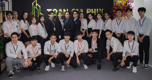 Toàn Gia Phúc xây dựng lòng tin từ bước đi đầu tiên