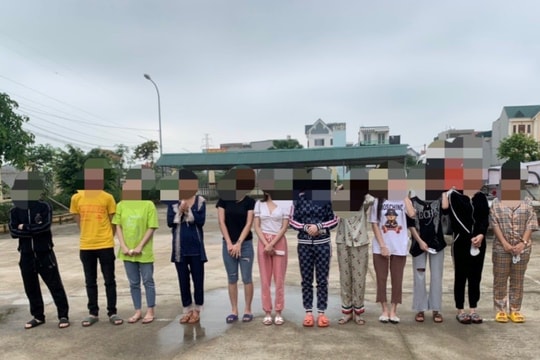 Ninh Bình: Nhóm "tay vịn" karaoke dương tính với ma túy
