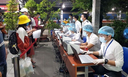 Ban Bí thư: Tuyệt đối không lơ là phòng, chống dịch COVID-19 trong dịp nghỉ lễ, bầu cử