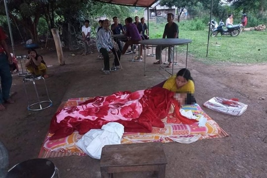 Đang chơi ở sân trường, một học sinh bị sét đánh tử vong