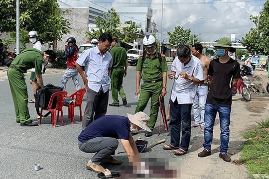 Mâu thuẫn trong quán nhậu, nam thanh niên gọi bạn đến đâm chết người