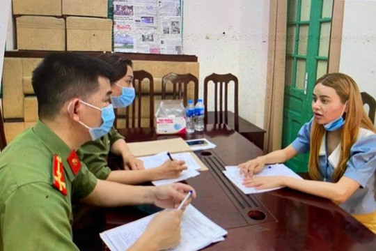 Nữ sinh tiếp tay cho hàng chục người Trung Quốc nhập cảnh trái phép