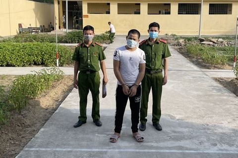 Mới ra tù lại trộm cắp tài sản