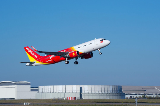 Bay chất muôn nơi, an toàn vui vẻ, Vietjet thôi!